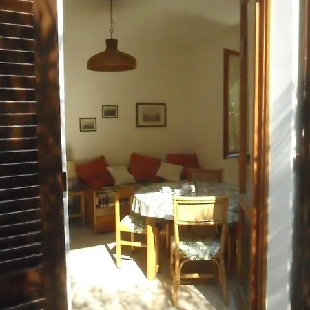 شقة Colibri 6 *